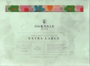 Bivokspapir XL med retro-inspirert blomsterdesign på lys bakgrunn – Miljøvennlig matomslag laget av bivoks, bomull og jojobaolje.